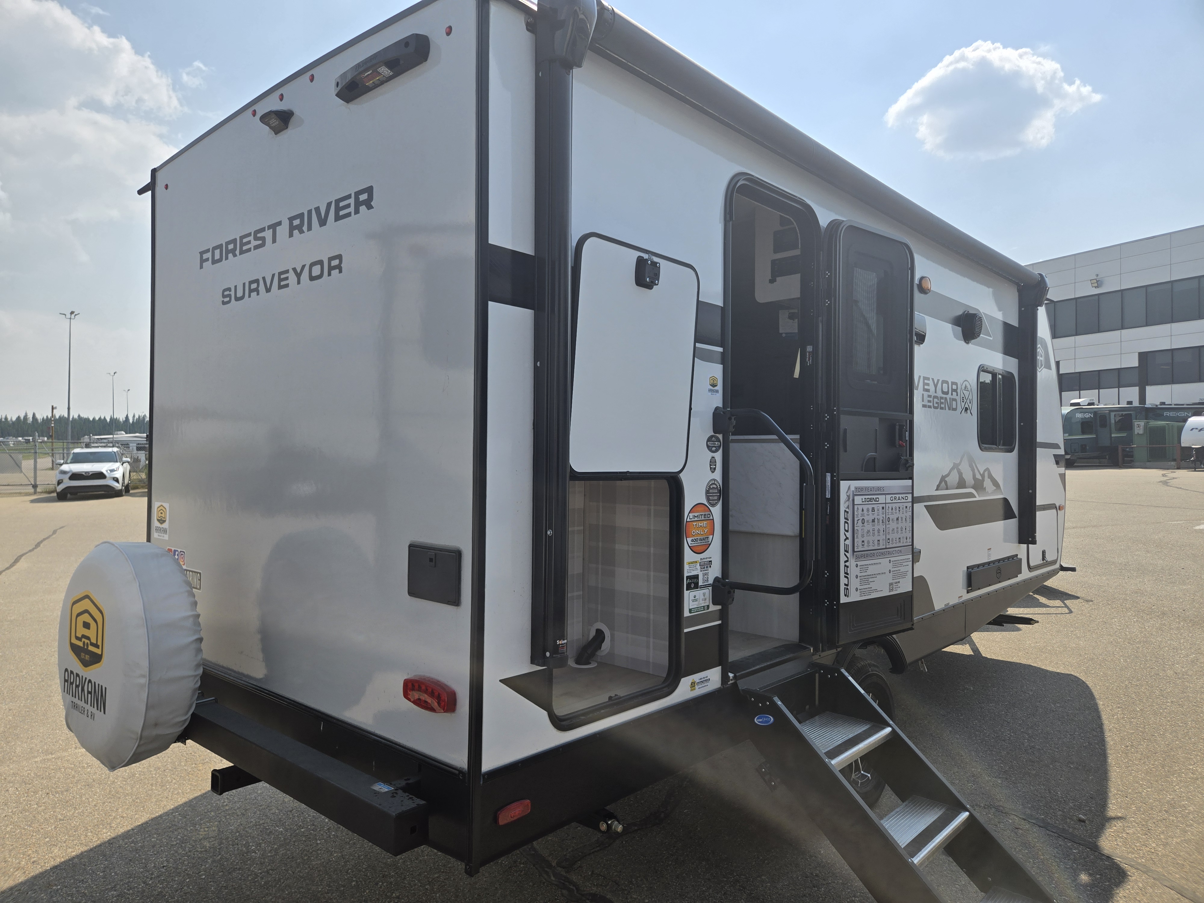 FOREST RIVER SURVEYOR LEGEND19RBLE