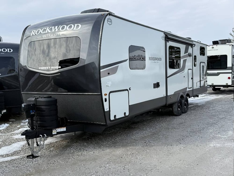 FOREST RIVER ROCKWOOD ULTRA LITE 27 2918BH