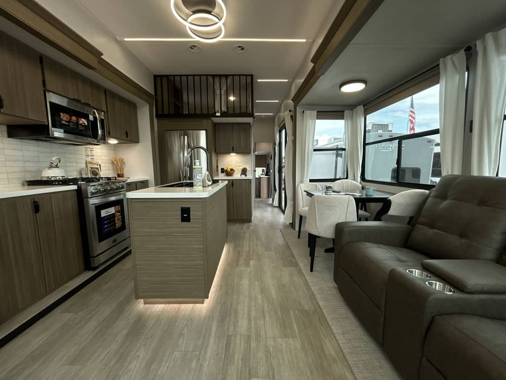 FOREST RIVER Salem Grand Villa 42DL