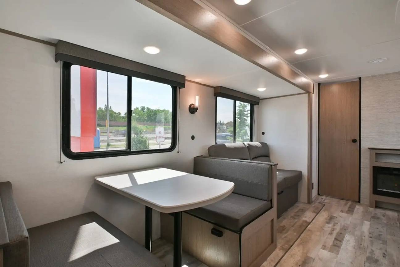 Gulf Stream Coach Ameri-lite 279BH