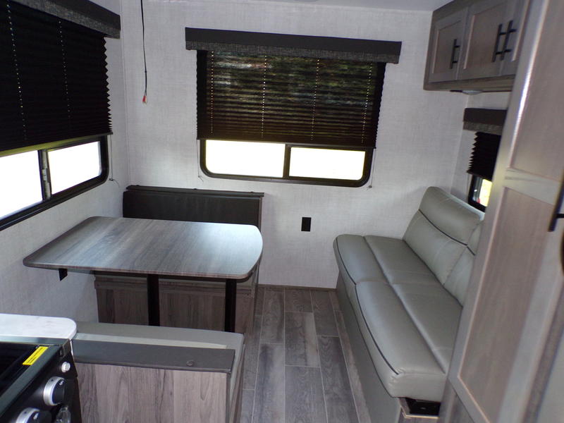 GULF STREAM AMERI LITE 22RSD