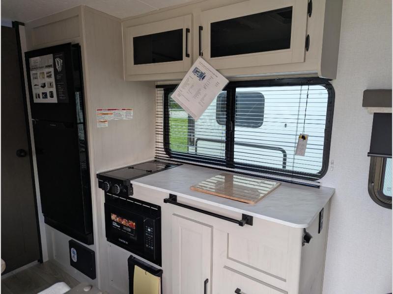 COACHMEN NORTHERN SPIRIT BIJOU 18RBB