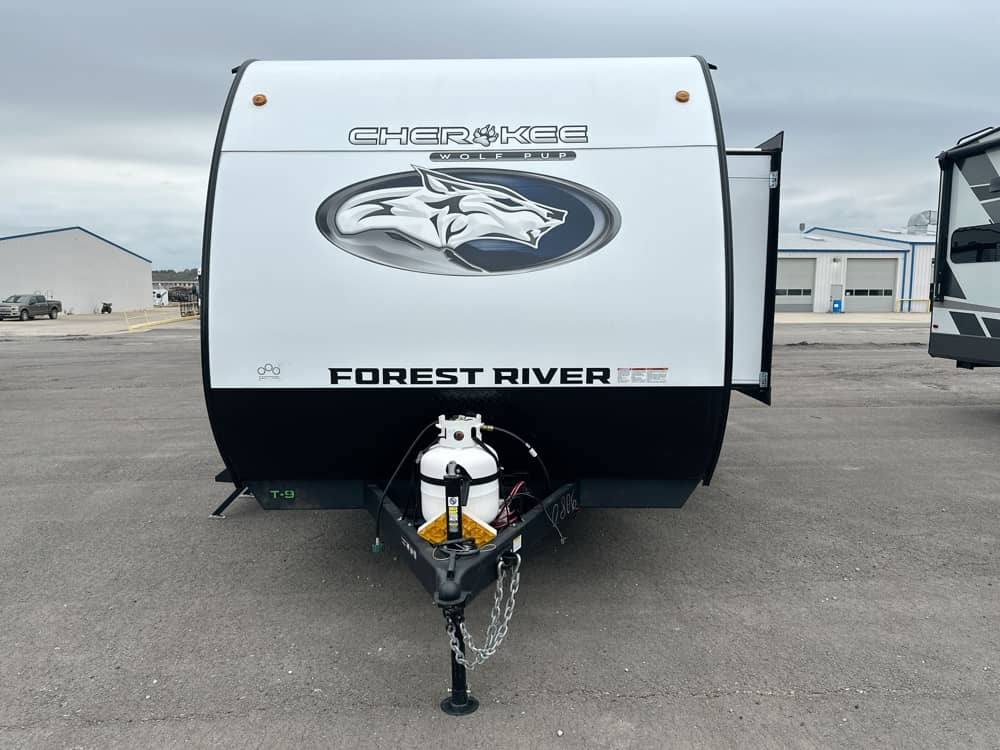 FOREST RIVER WOLF PUP 17JW