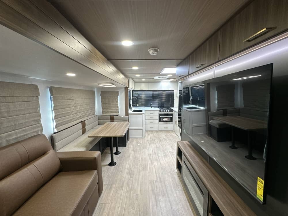 FOREST RIVER VIBE 3400SB
