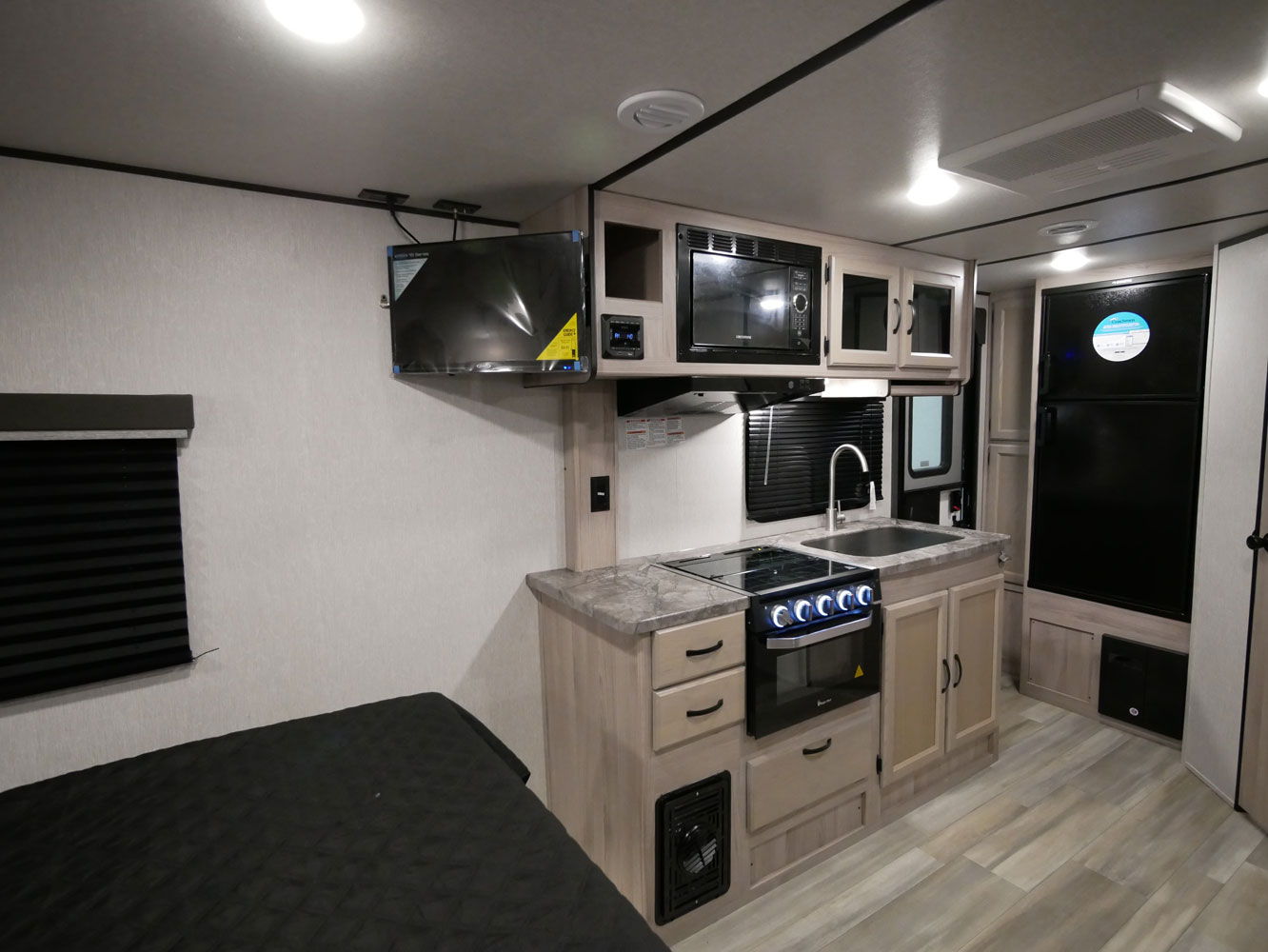 COACHMEN SPIRIT 1840RBX