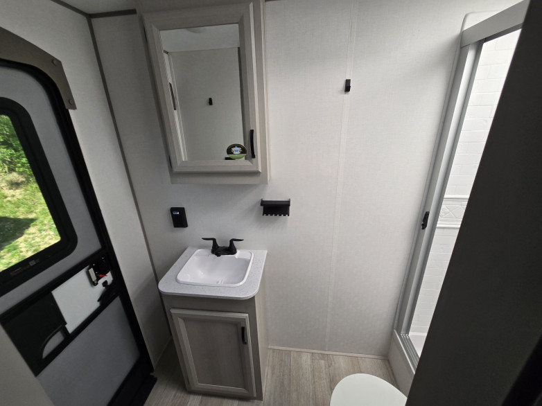 COACHMEN CATALINA LEGACY EDITION 333DBDSCK