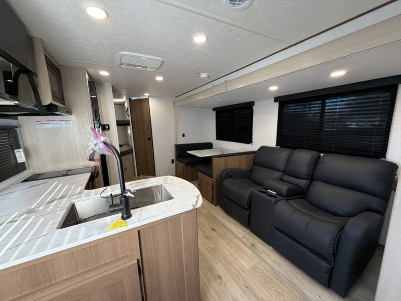 COACHMEN APEX ULTRA LITE 26BHX