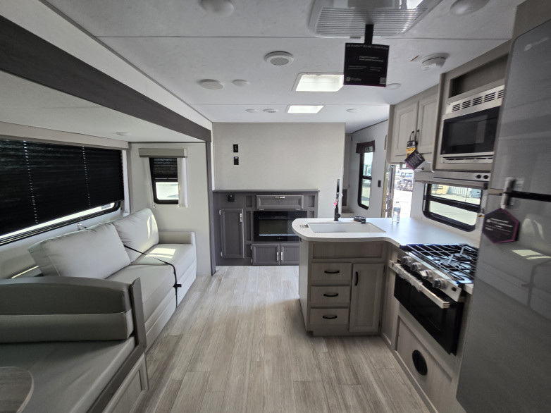 COACHMEN CATALINA LEGACY EDITION 333DBDSCK