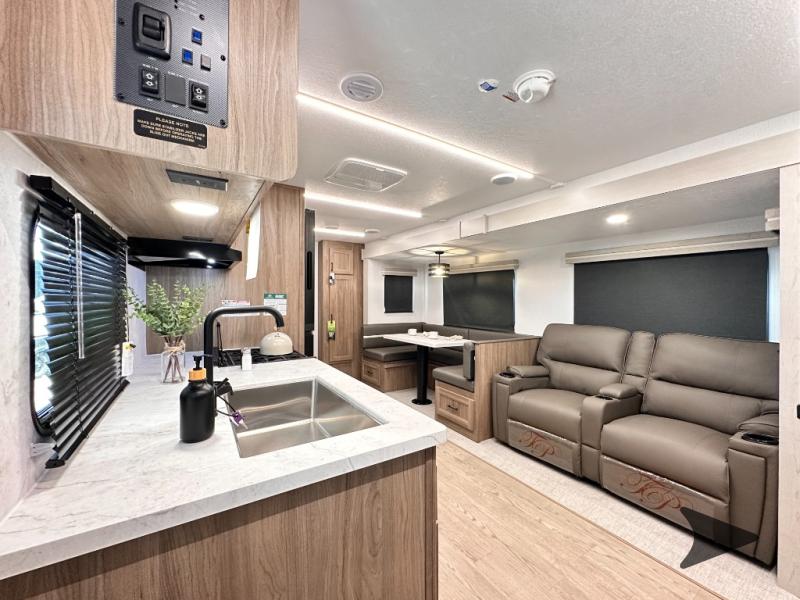 COACHMEN FREEDOM EXPRESS ULTRA LITE 292BHDS