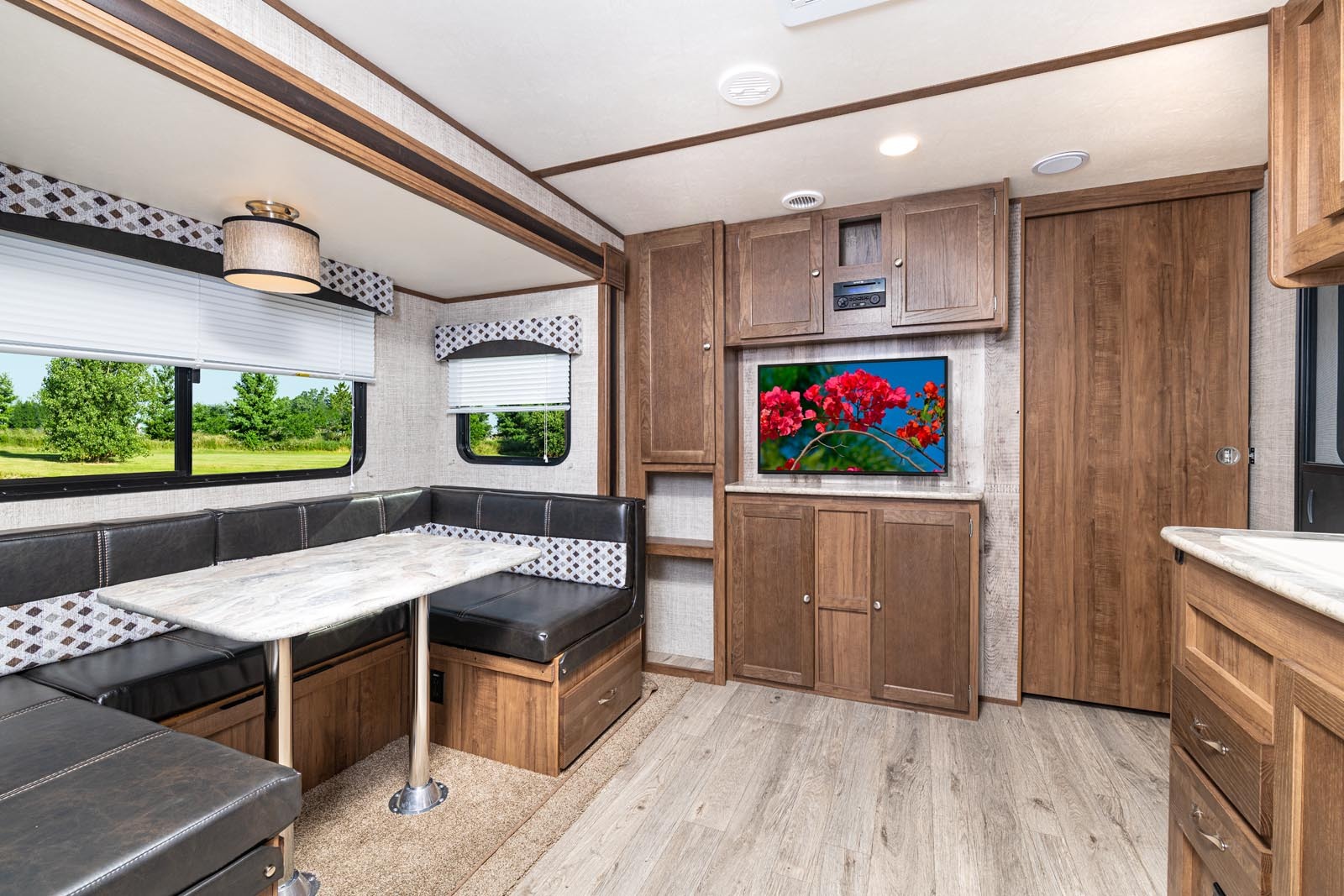 GULF STREAM ENVISION 24RBS