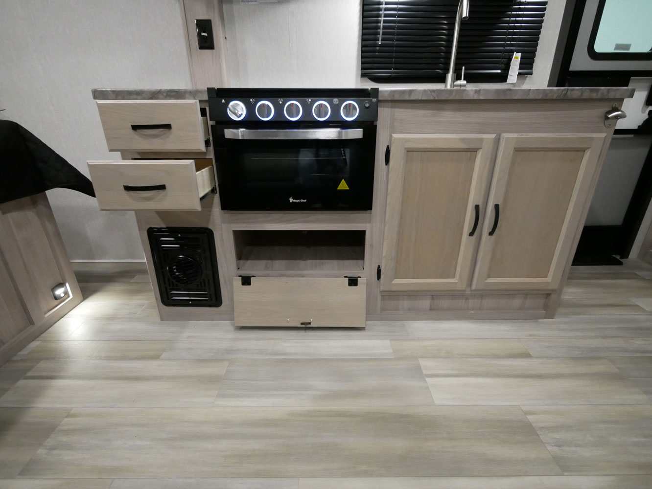 COACHMEN SPIRIT 1840RBX