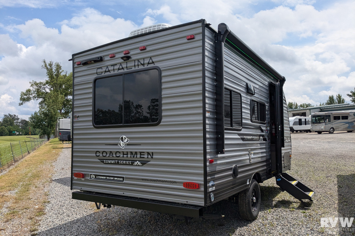 COACHMEN CATALINA SUMMIT SERIRES 7 154RDX