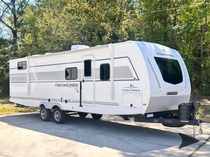 COACHMEN FREEDOM EXPRESS ULTRA LITE 292BHDS