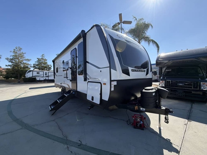 COACHMEN APEX ULTRA LITE 241BHS