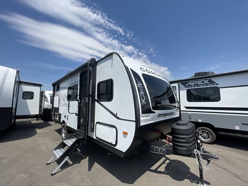 Coachmen Apex Nano 194BHS