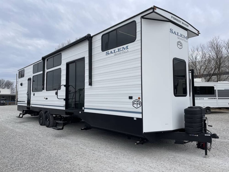 FOREST RIVER SALEM VILLA 42ICE