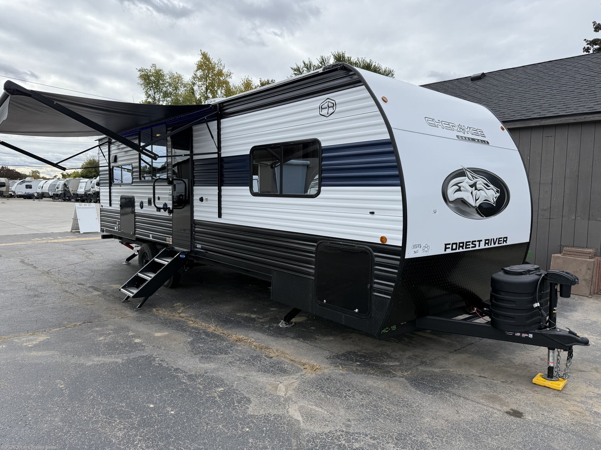 CHEROKEE GREY WOLF 26SS