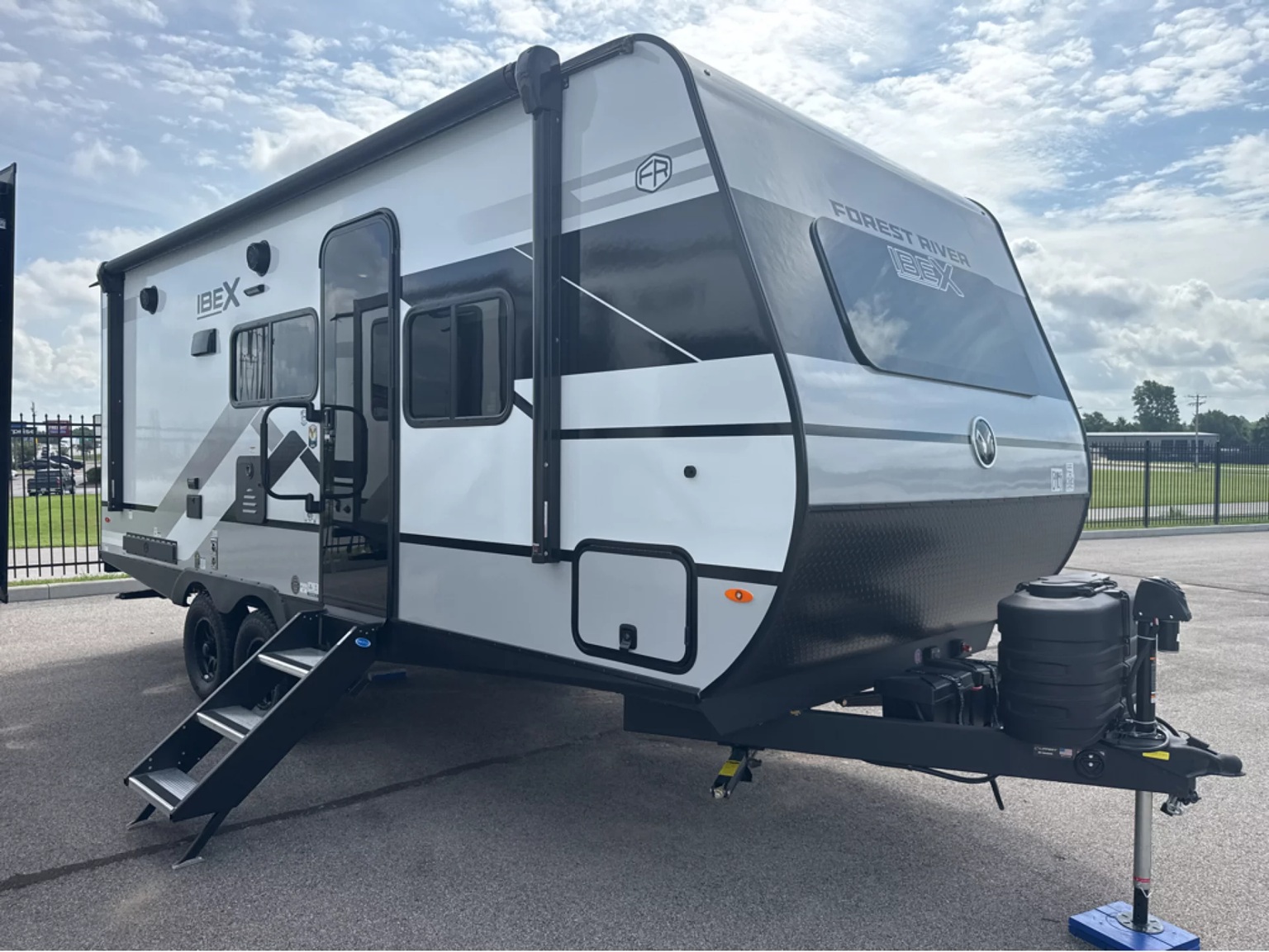 FOREST RIVER IBEX 20MDS