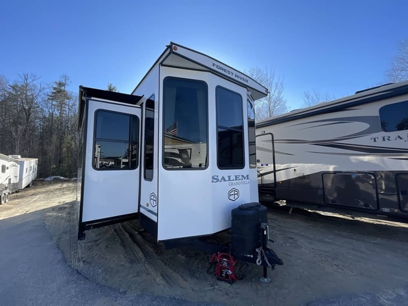 FOREST RIVER SALEM GRAND VILLA 42FLDL