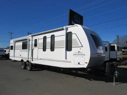 FREEDOM EXPRESS ULTRA LITE 324RLDS
