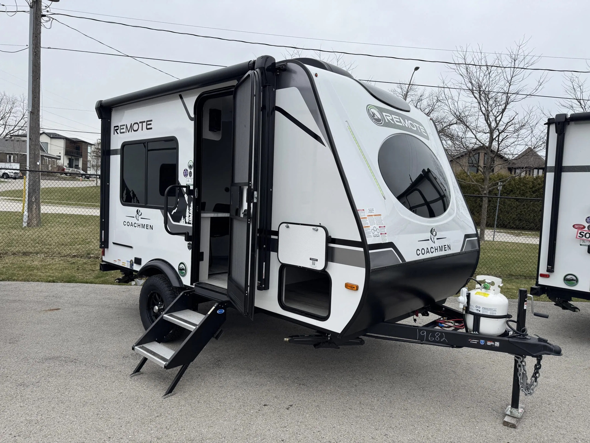 COACHMEN REMOTE 12R
